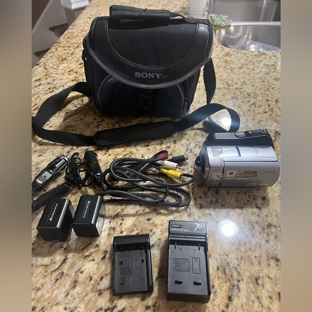 Sony Camcorder DCR-SR85